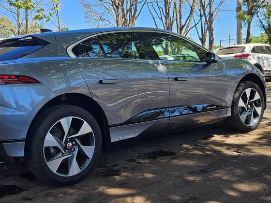 JAGUAR I-PACE 90 KW EV400 SE AWD ELÉTRICO JAGUAR I-PACE 90 KW EV400 SE AWD ELÉTRICO